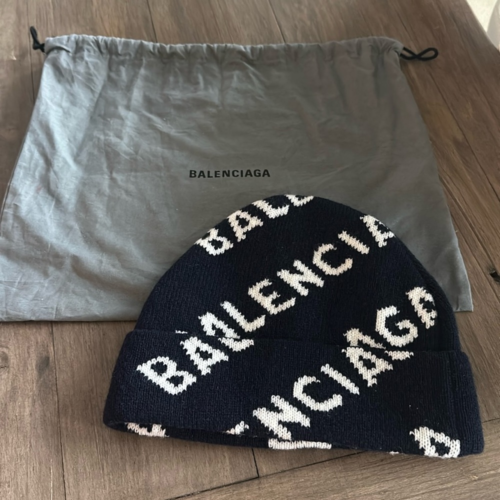 Balenciaga Navy and White Logo Knit Beanie